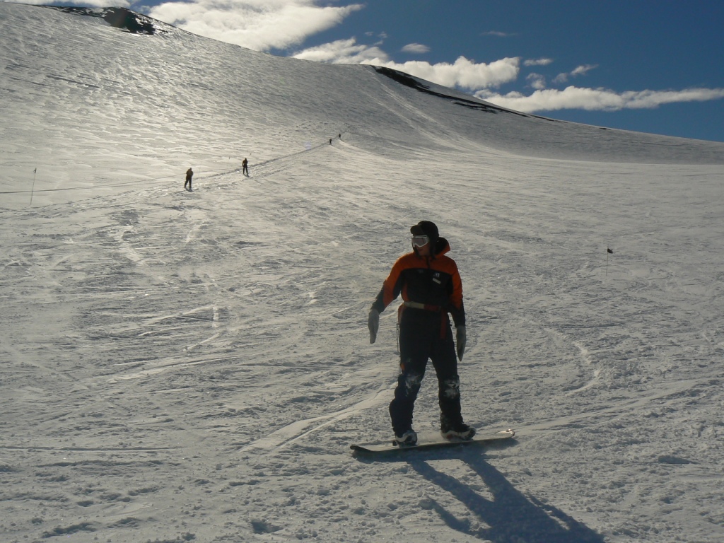 We mad a stop at the Scott Base ski field on the way home. Show us some style Wells!