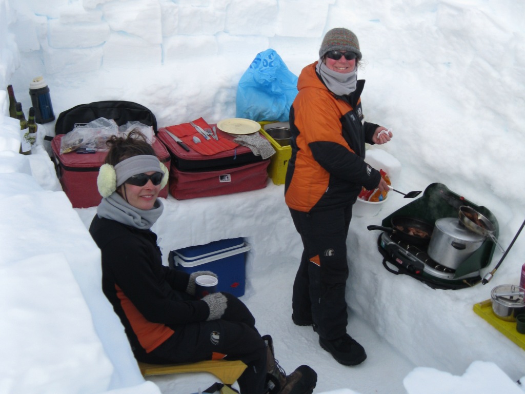 Evelyn and Pip in the kitchen - photo credit Hanne Nielsen