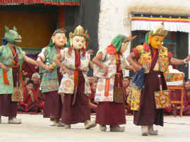 Cham masked dancers.JPG (382452 bytes)