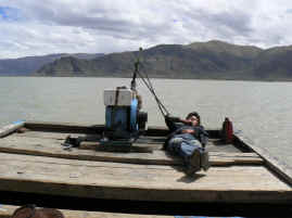 Ferry boatman snooze.JPG (317753 bytes)