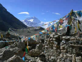 Rongphu gompa.JPG (255902 bytes)