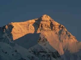 Rongphu north face sunset.JPG (239166 bytes)