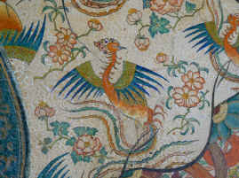 Sera detail with bird.JPG (280483 bytes)